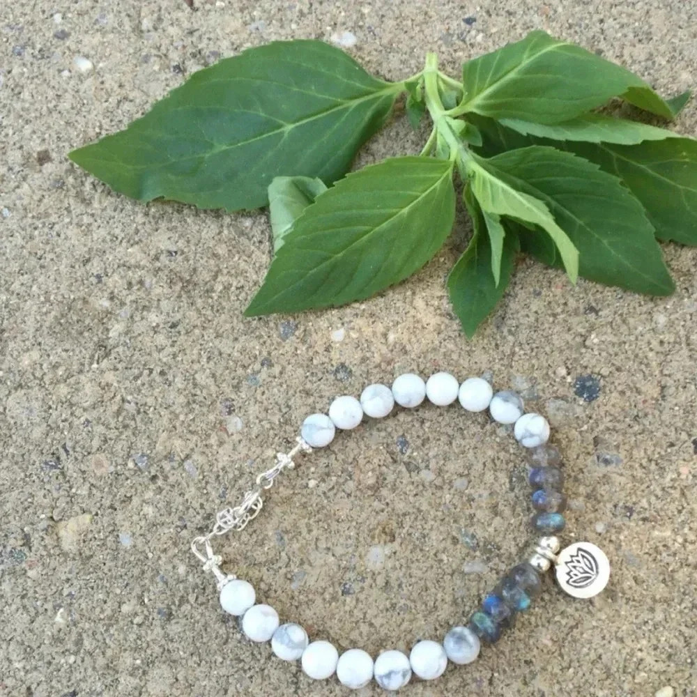 Labradorite Bracelet, Howlite Bracelet, Lotus Flower, Unisex Bracelet - Picture 2 of 3